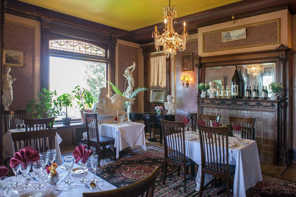 קלמזו Henderson Castle Inn מראה חיצוני תמונה